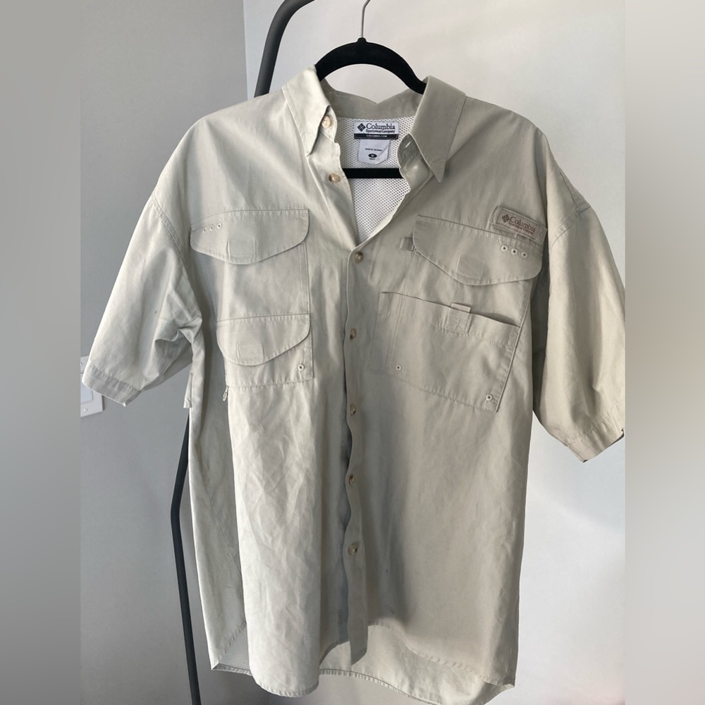 Columbia Button Down Shirt Size M